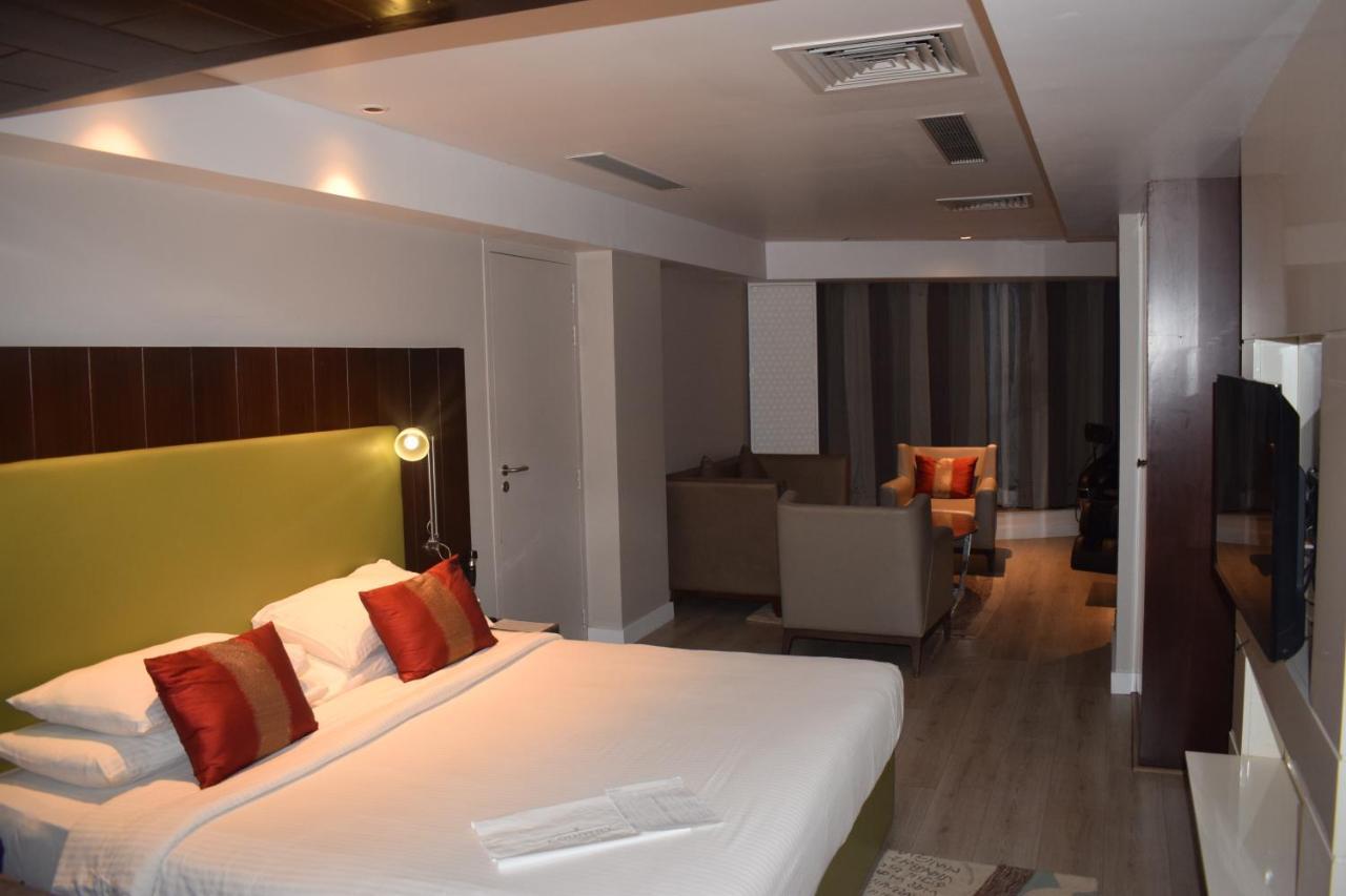 Country Inns & Suites By Radisson Manipal Ngoại thất bức ảnh